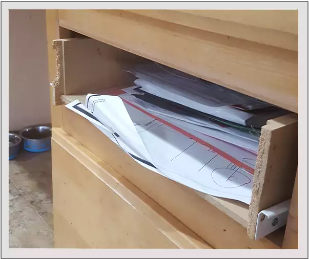 Bad choice of Drawer Material and Joints
